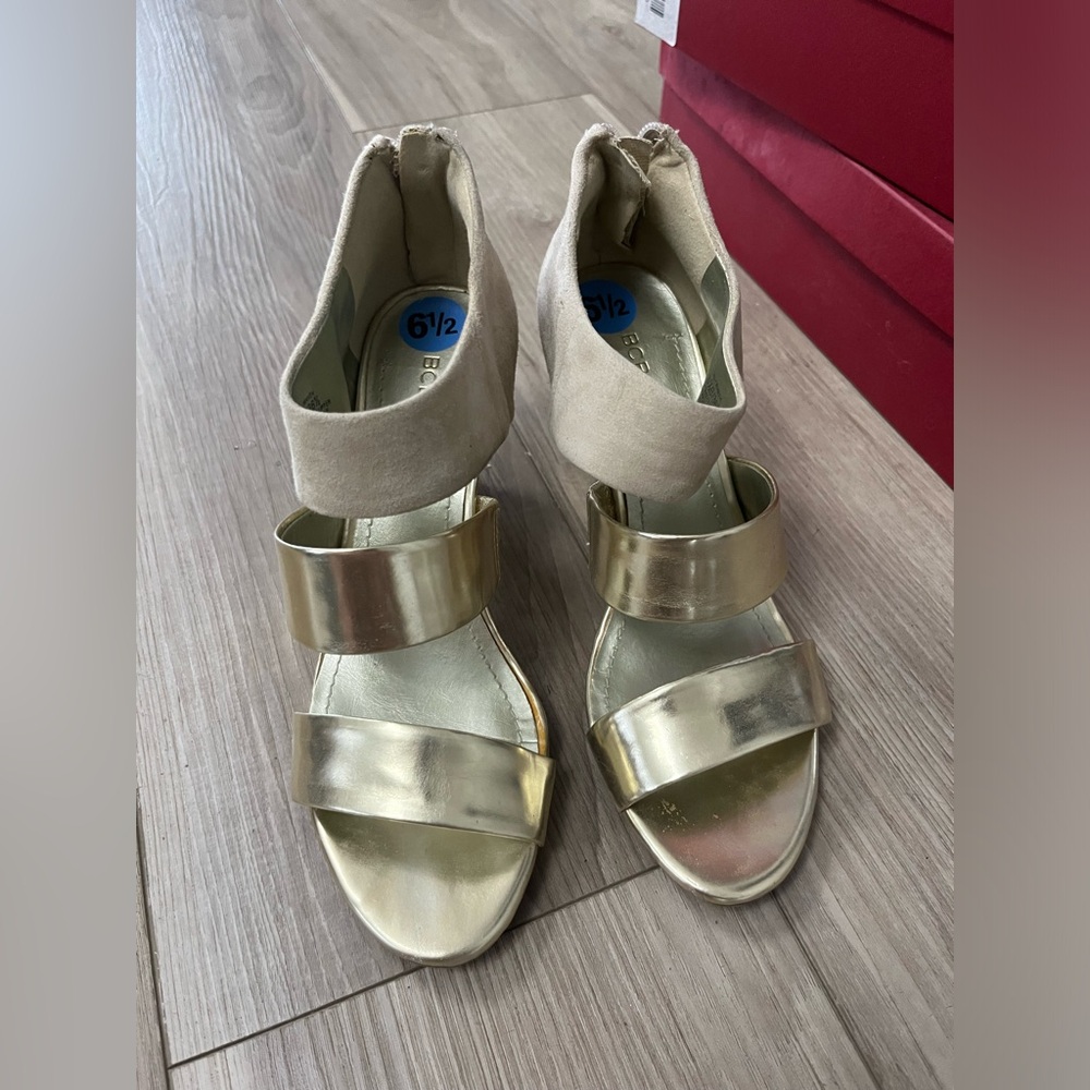 Bcbg strap heel